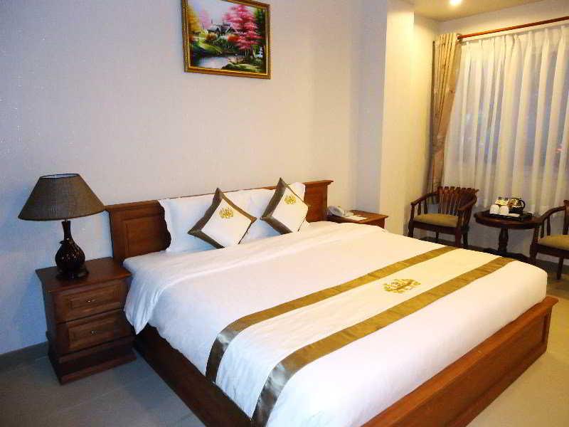 Reddoorz Premium White Lion 3*