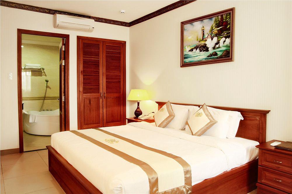 Reddoorz Premium White Lion 3*